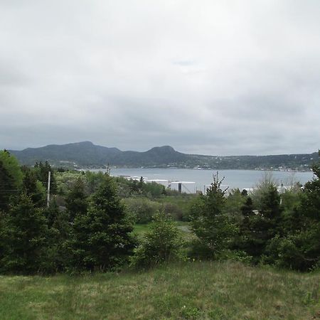 Comerford'S Ocean View Suites Holyrood Esterno foto