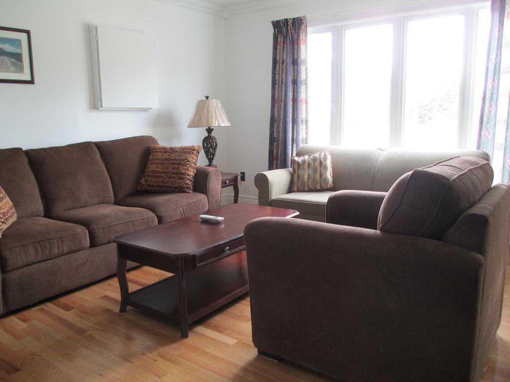 Comerford'S Ocean View Suites Holyrood Camera foto