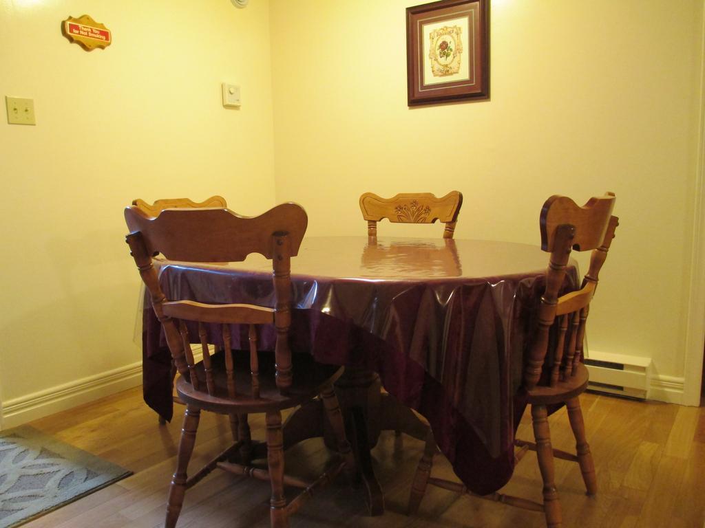 Comerford'S Ocean View Suites Holyrood Esterno foto