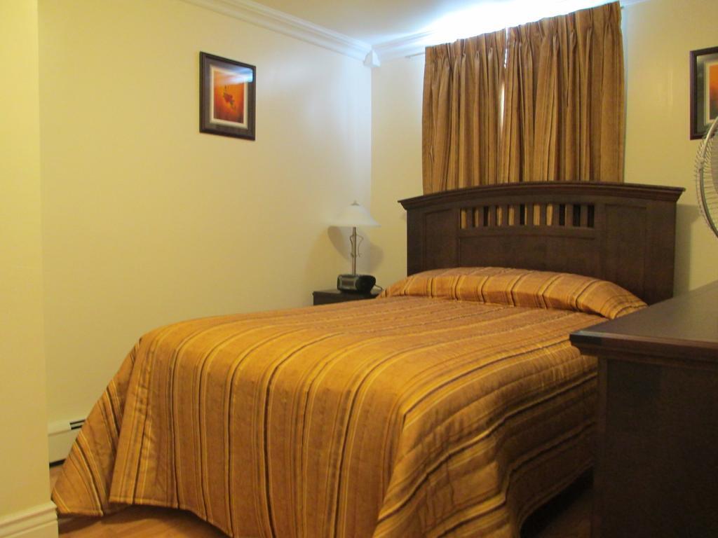 Comerford'S Ocean View Suites Holyrood Camera foto