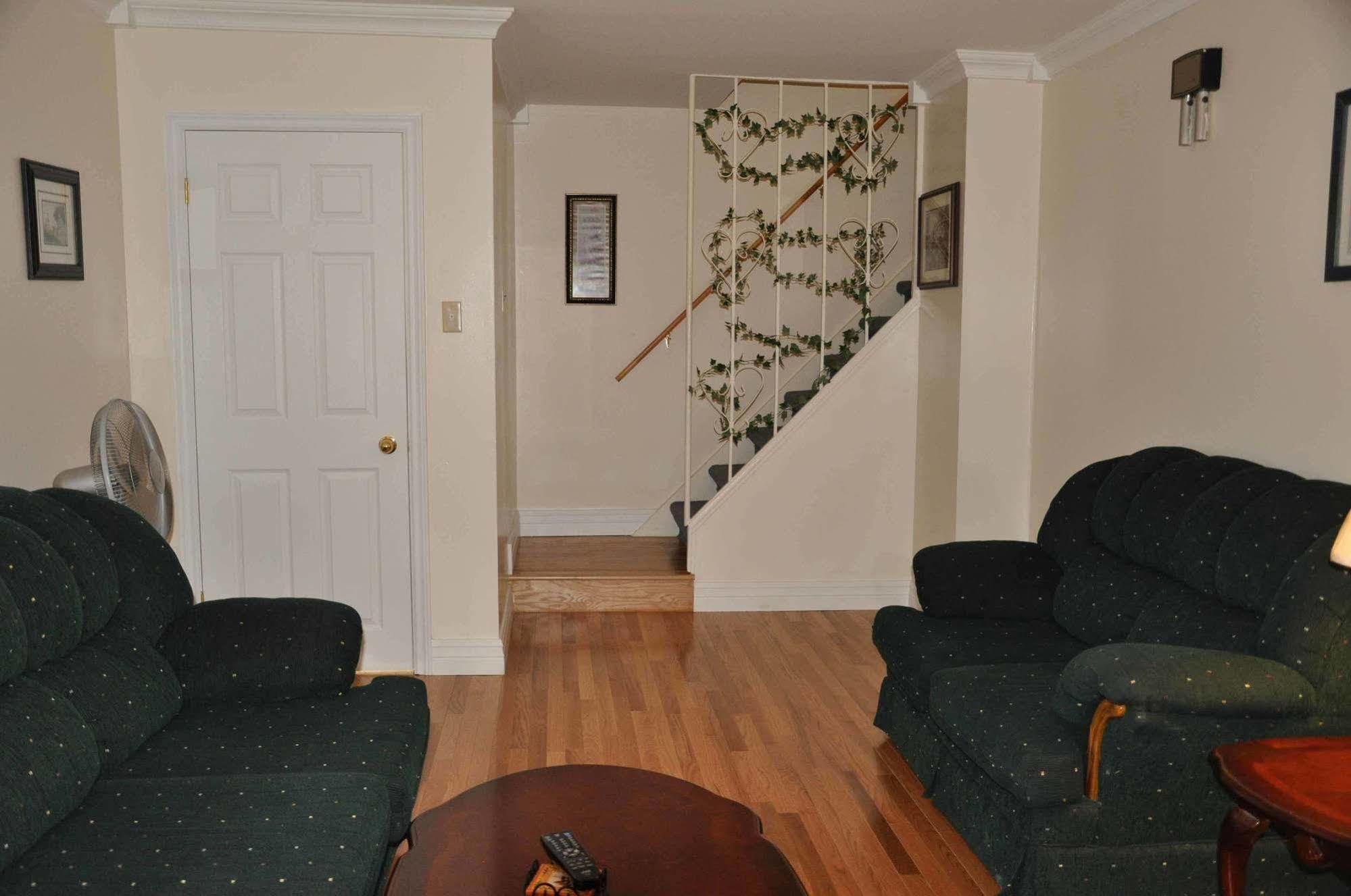 Comerford'S Ocean View Suites Holyrood Esterno foto